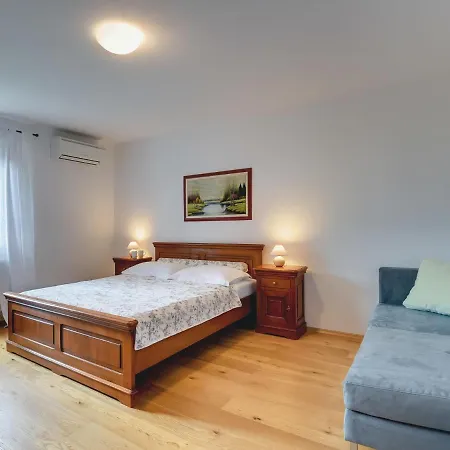 Kate By Interhome Villa *
